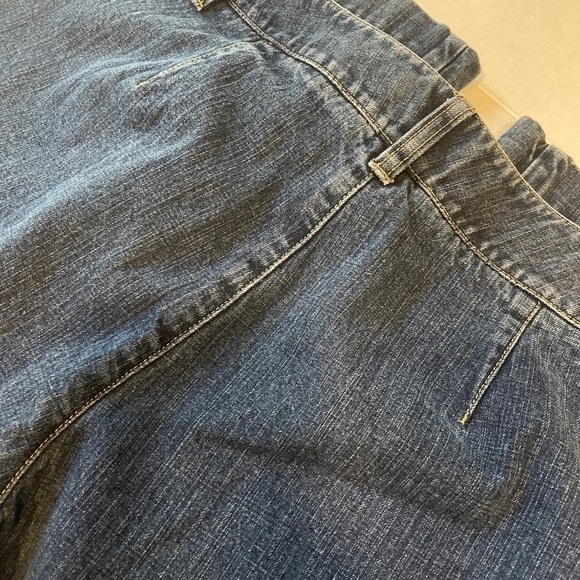 LIZ Claiborne Trouser Fit Jeans Size 10 - Picture 7 of 7